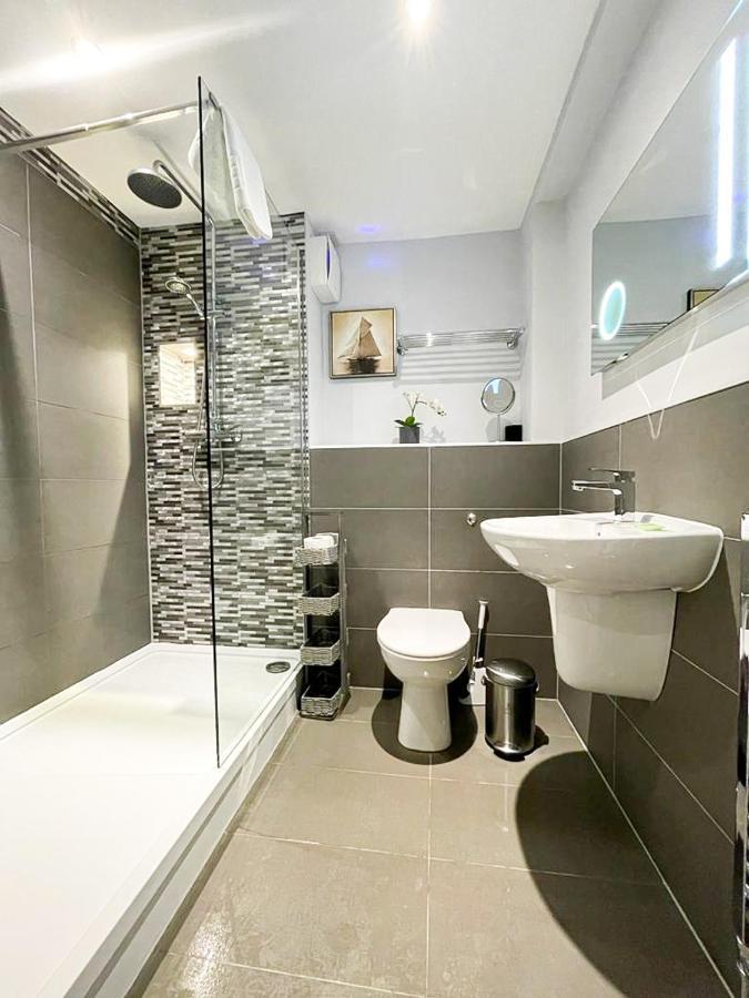 Modern 3 Bedroom Apartment, West End Edinburgh Bagian luar foto